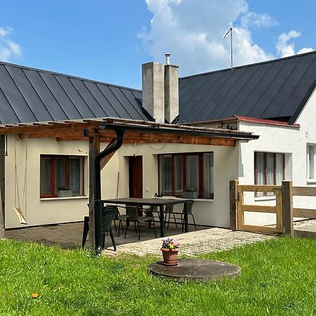 Guesthouse Trncin Mladá Boleslav エクステリア 写真